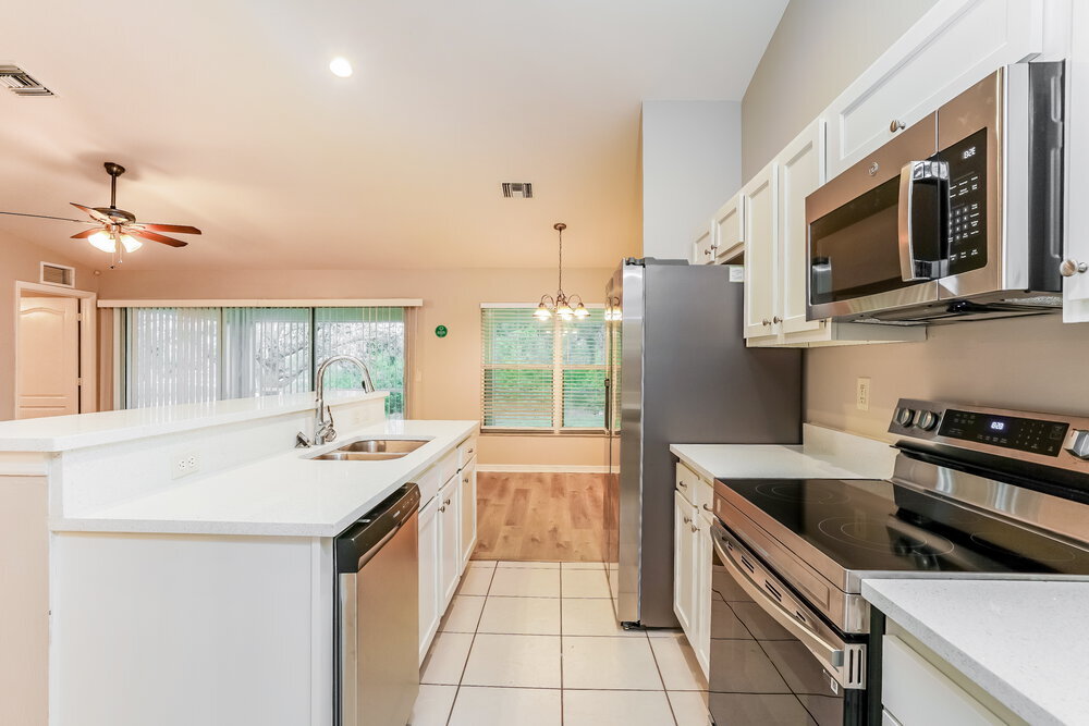 Building Photo - 5210 6th St W