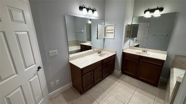 Building Photo - 1707 Lalique Ln