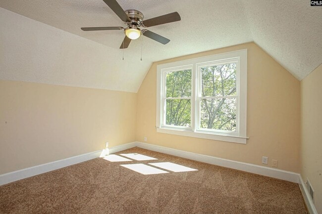 Building Photo - Charming 3-Bedroom Home in the Heart of Rosewood – Available July 2026!