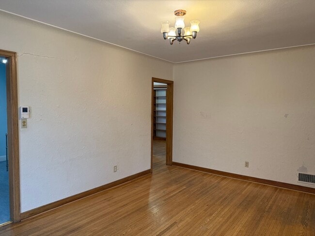 Building Photo - The Cutest 3-Bedroom Tudor - One Block From Como Golf Course