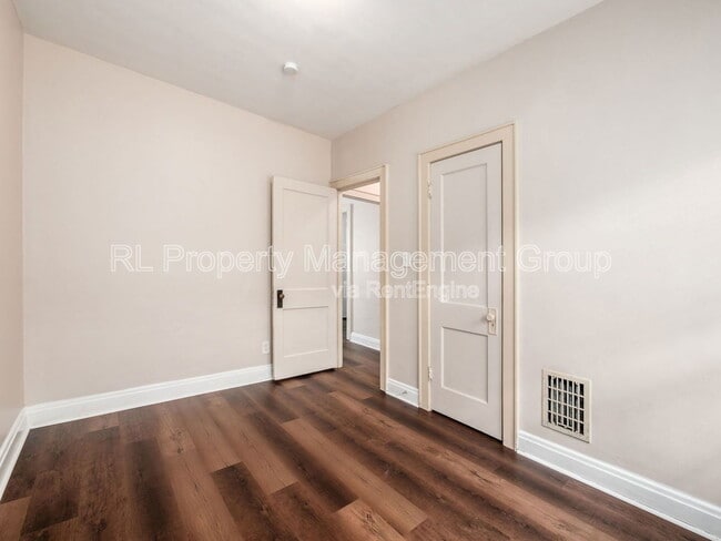 Building Photo - 1168 E Whittier St