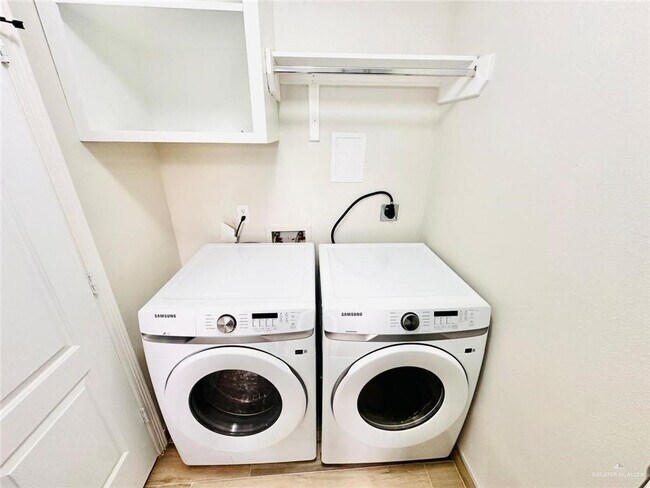 Building Photo - 23 N 49th St