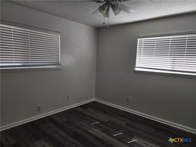 Building Photo - 1700 Estelle Ave