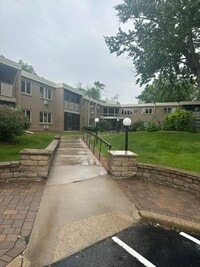 Building Photo - 4380 Brookside Ct