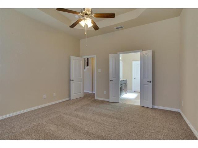 Building Photo - 3800 Gennaker Dr