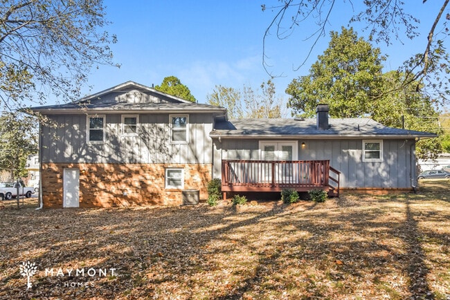 Building Photo - 2604 Pentolope Dr SE