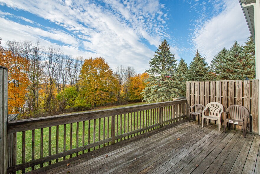 Building Photo - 8 Constitution Way