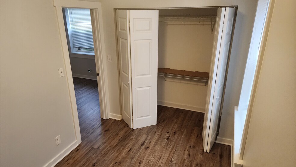 Building Photo - 1211 Highland Ave