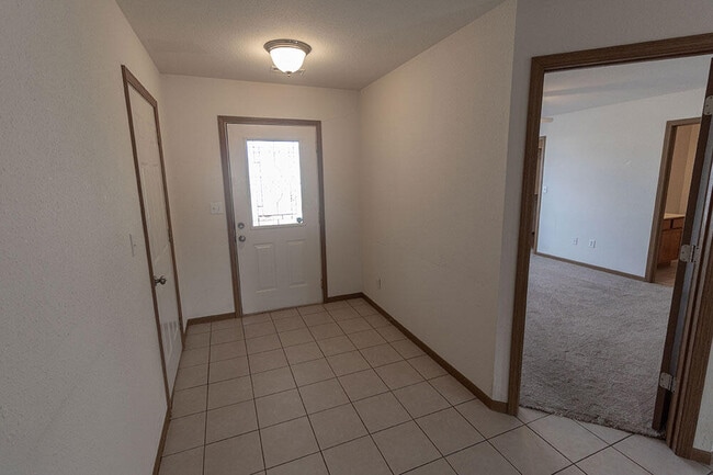 Building Photo - 1610 Typhoon Dr