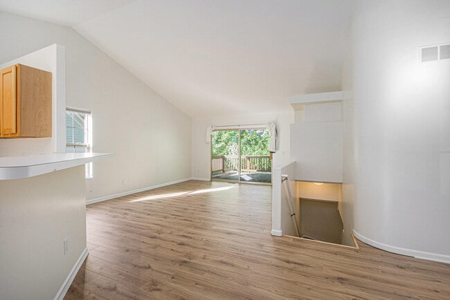 Building Photo - 4058 Boulder Pond Dr