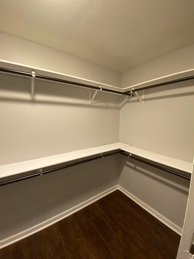 Master Bedroom Walk-In Closet - 714 Old Grove Rd