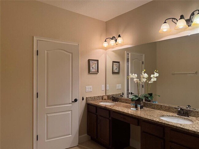 Primary Photo - 4353 Acorn Ct