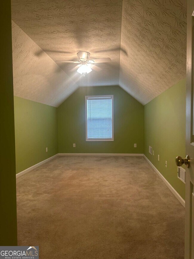 Building Photo - 4138 Deer Springs Way