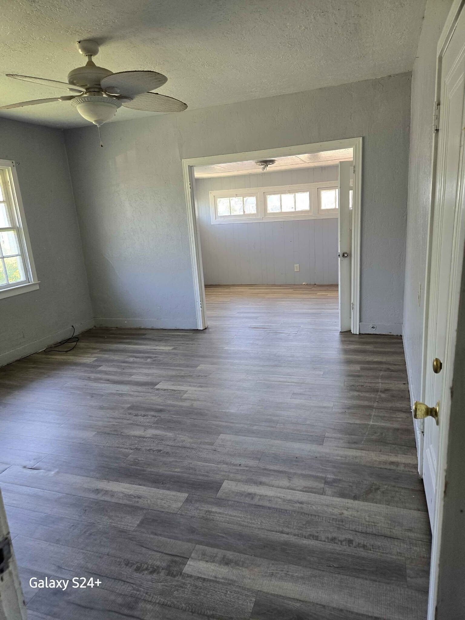 Building Photo - 1102 S Western St