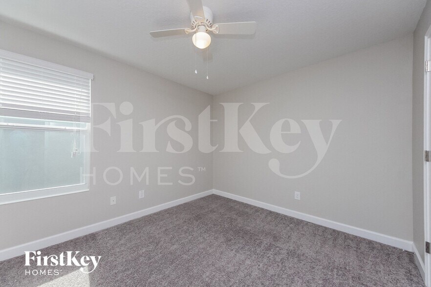 Building Photo - 11073 Folklore St