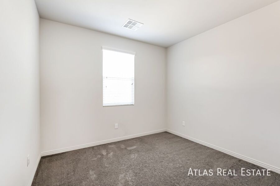 Building Photo - 1625 Guyot Ct