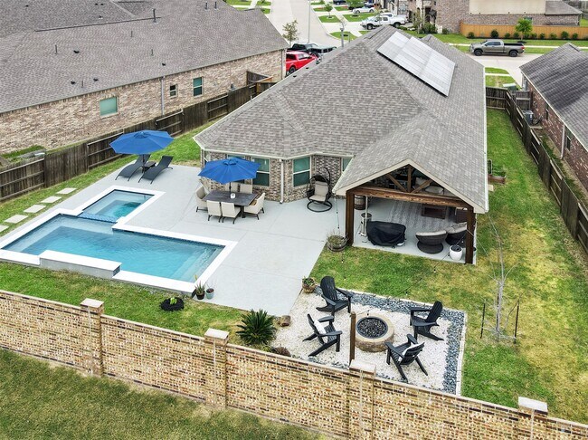 Building Photo - 3037 Broadhaven Dr