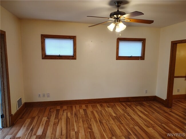 Building Photo - 186 Westfield Rd