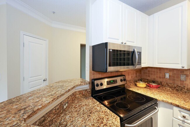 Building Photo - Villa Sonoma Brookhaven