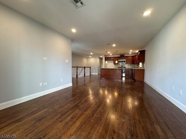 Building Photo - 15 N 6th St