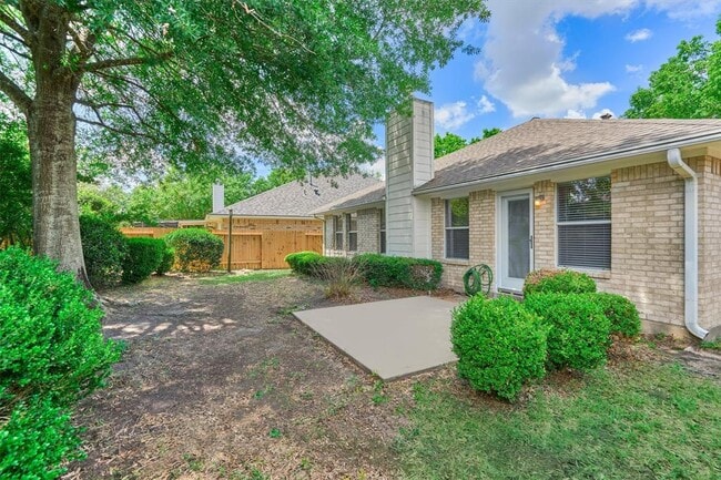 Building Photo - 2610 Braley Park Ln