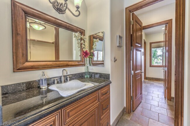 Building Photo - 2780 El Camino Rd