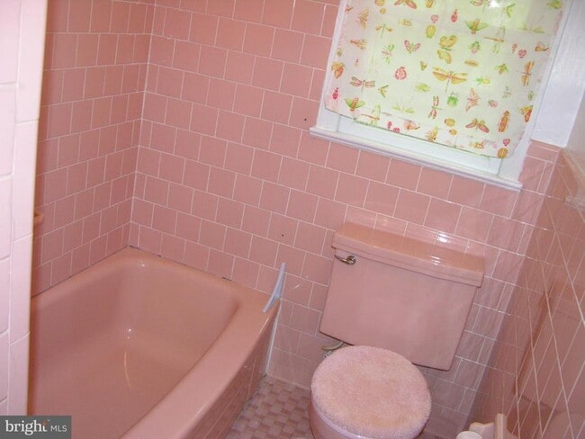 Building Photo - 4629 Hillbrook Dr