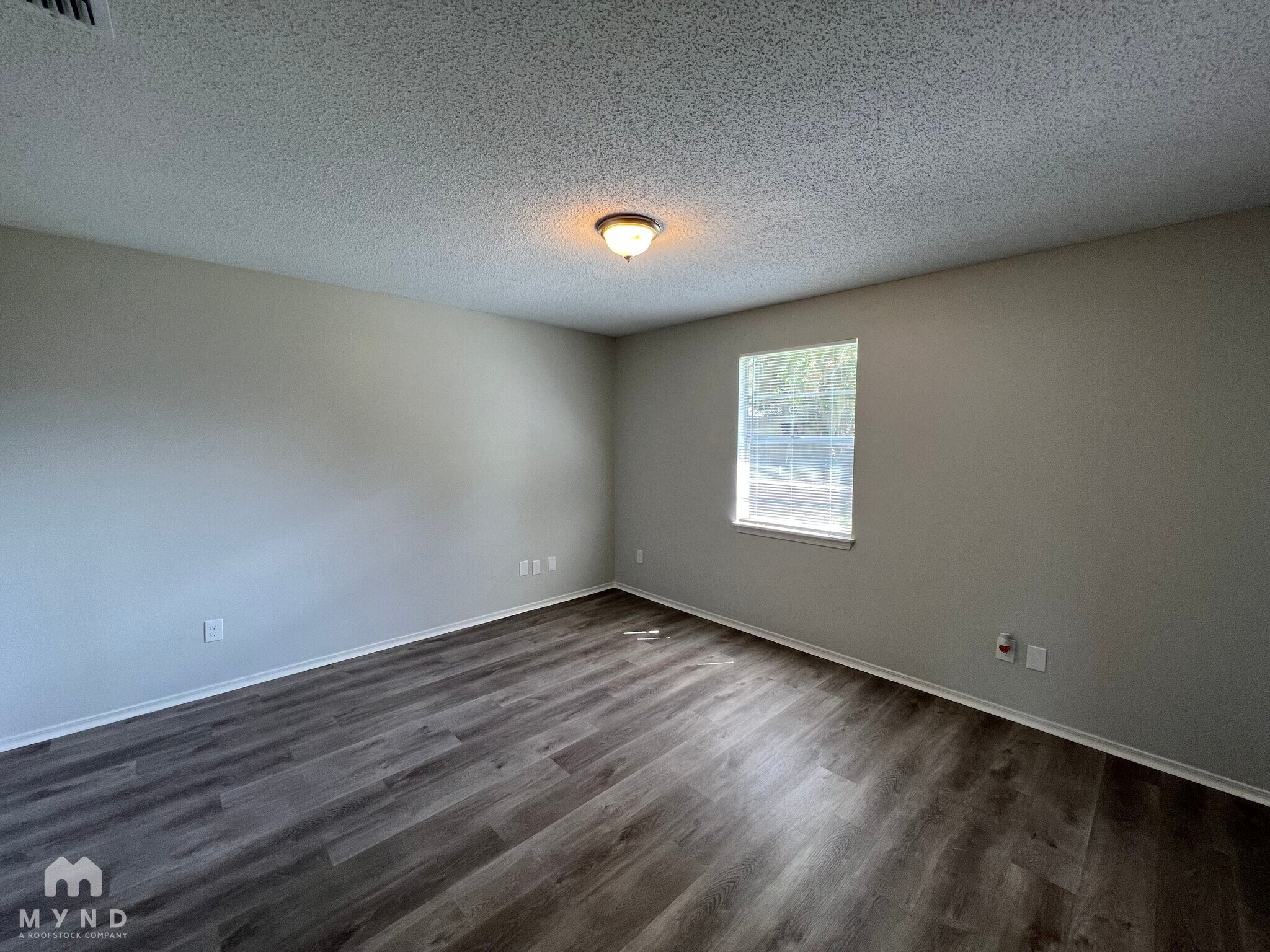 Building Photo - 10731 Appaloosa Dr