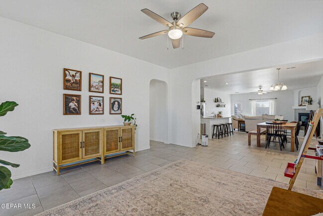 Building Photo - 7564 Wolf Creek Dr