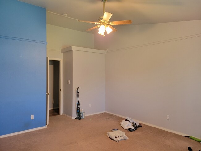 Building Photo - 222 Mansfield Ct
