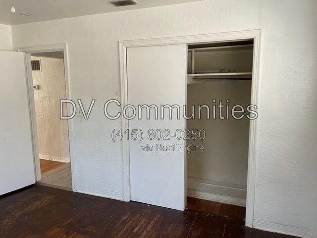 Building Photo - 888 14th Ave S