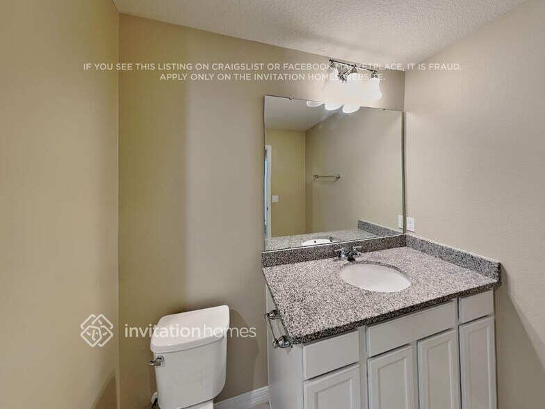 Building Photo - 2275 Bur Oak Blvd