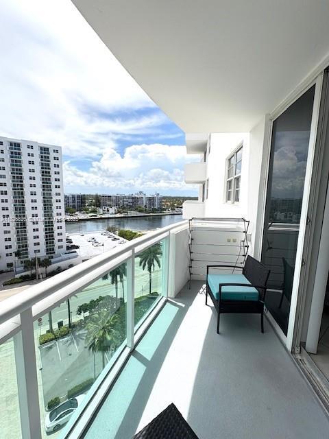 Building Photo - 3001 S Ocean Dr