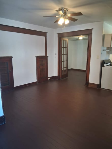 Building Photo - 1915 11th Ave