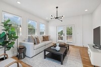 Building Photo - Beautifully Remodeled Home Just Minutes From Downtown Nashville
