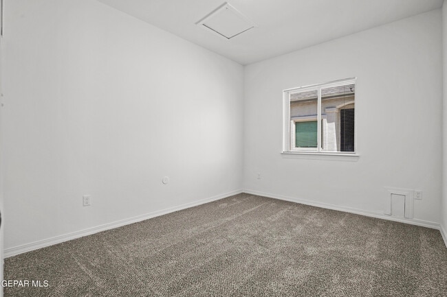 Building Photo - 14329 Bill Lazor Pkwy