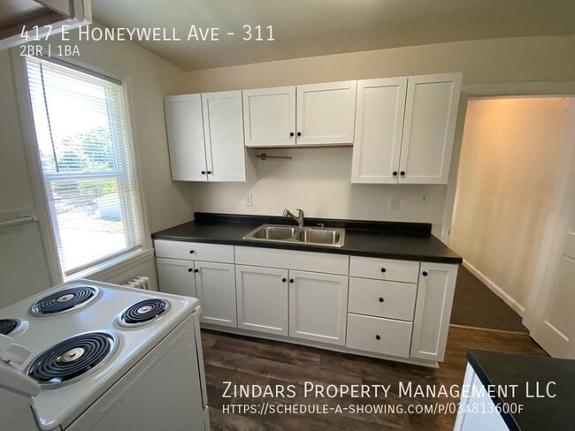 Building Photo - 417 E Honeywell Ave