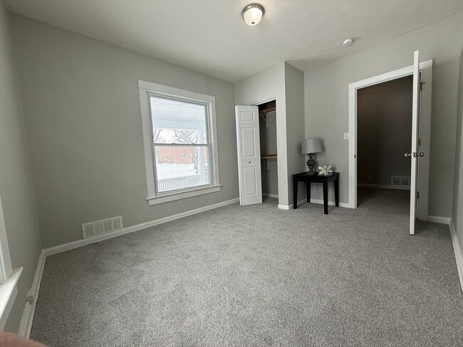 Building Photo - 1446 S 11th St