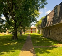 Building Photo - 2411 Talonwood Dr