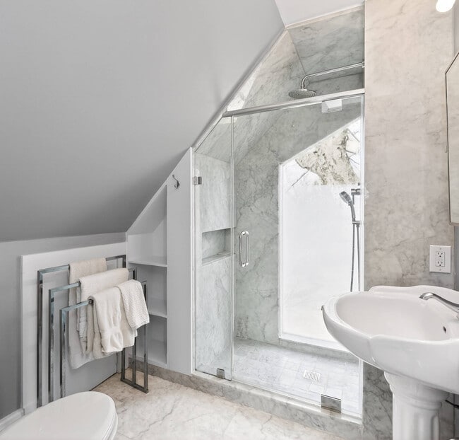 Building Photo - 274 Majors Path