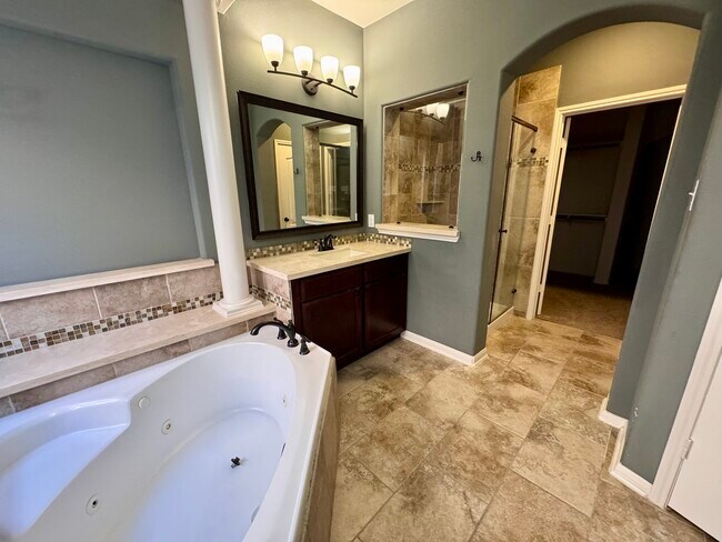 Building Photo - 14442 Mountain Cliff Ln