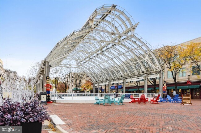 Building Photo - 12170 Abington Hall Pl