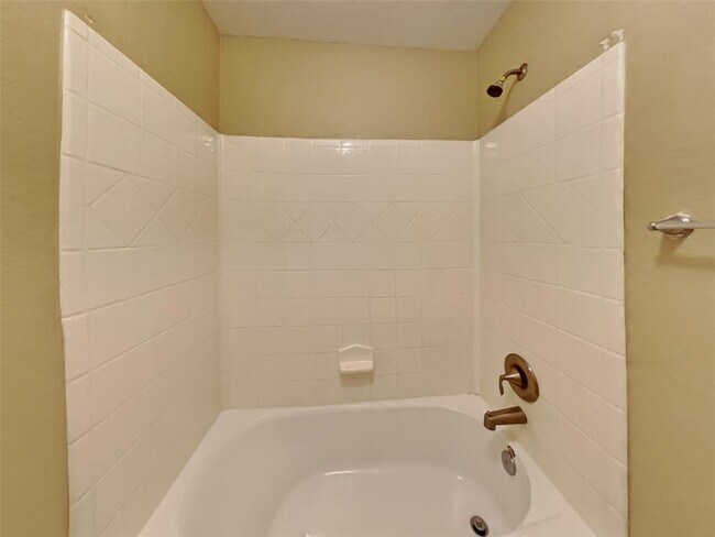 Building Photo - 13826 McKinney Creek Ln