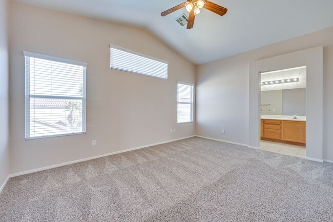 Building Photo - NW!! POOL!!!! GATED!!! Com. Park!!! Low Maintenance desert landscape front Yard. New Carpet!! Ups...