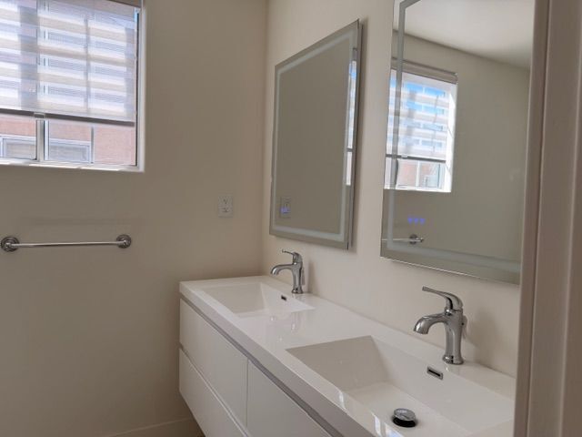 Building Photo - 14843 Morrison St