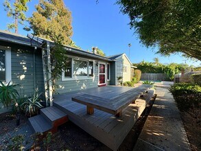 Building Photo - Secluded 3 Bedroom House in Encinitas