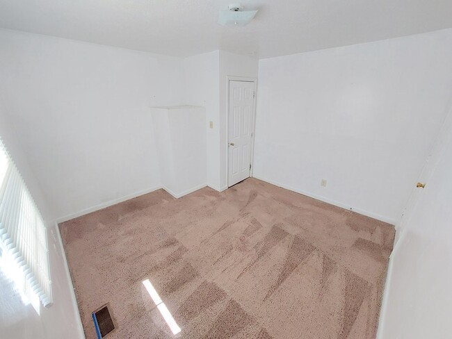 Building Photo - 810 Griffin St