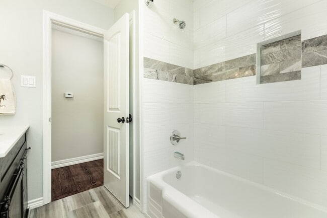 Building Photo - 1211 Kirsten St