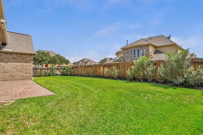 Building Photo - 6703 Honeycrest Lane