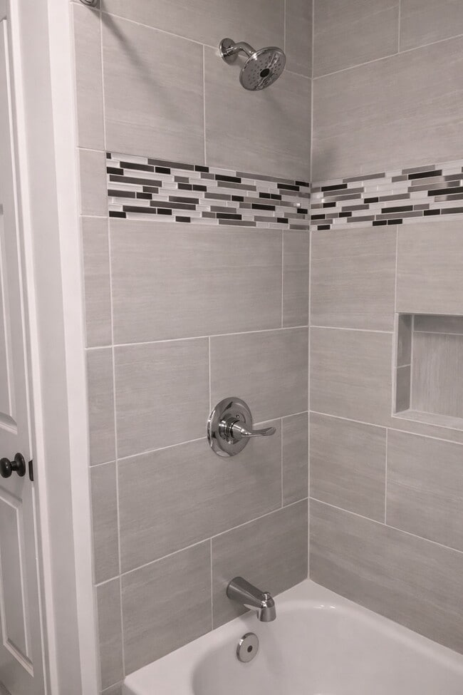 Building Photo - 734 Burgess Ave